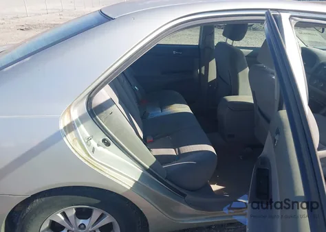 2005 Toyota Camry Le V6 from USA, damaged, VIN 4T1BF32K35U104114